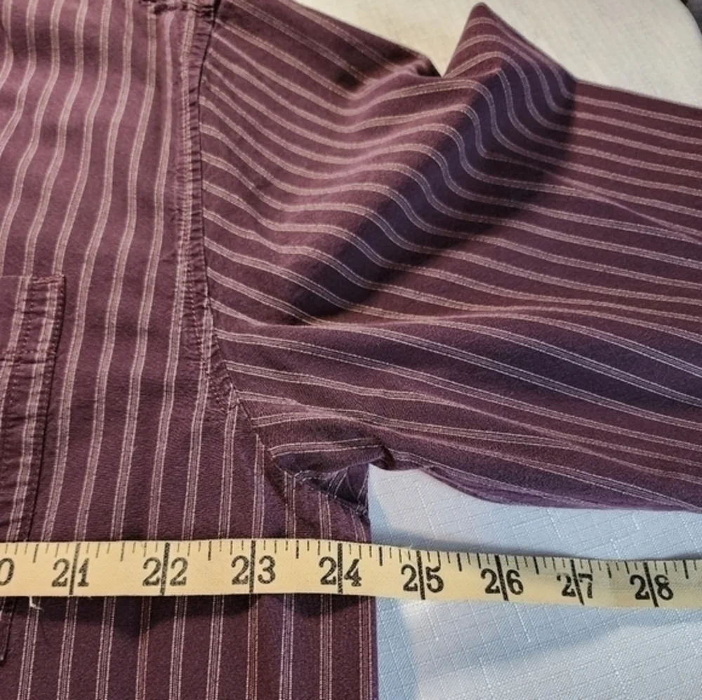 The North Face Men's Burgandy Stripe Button Up‎ Size XL Shirt
